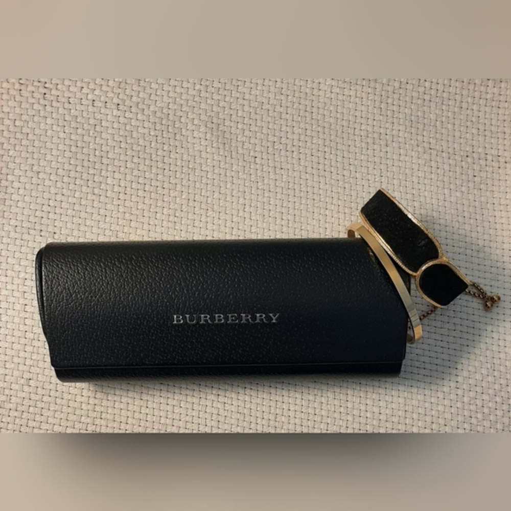 Burberry Eyeglass case and 2 bracelets - 3pc lot